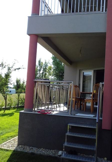prizemlje bočna strana
